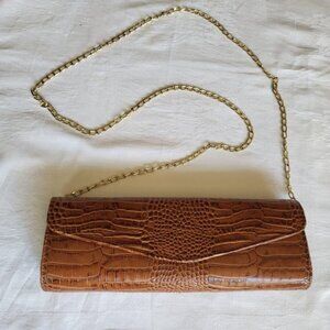 ✨Soprano Brown Croc-Embossed Leather Clutch with Gold Chain